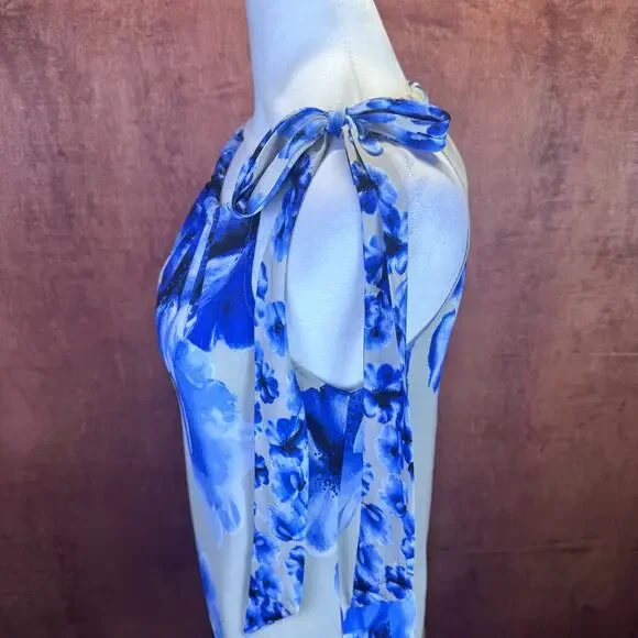 New York & Company Medium gray and blur floral sleeveless blouse - Picture 5 of 11